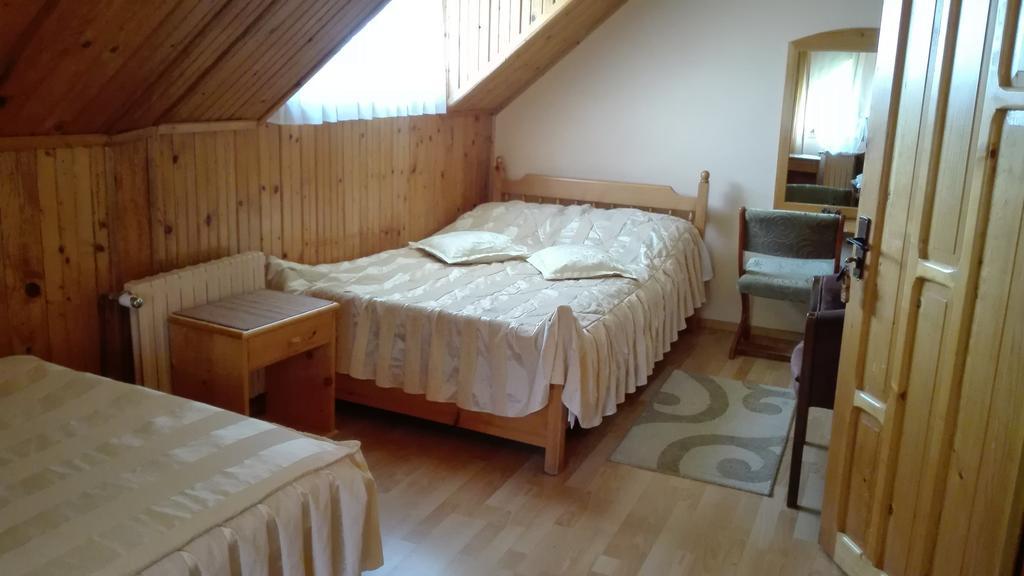 Rîşnov Pension Casa Contelui מראה חיצוני תמונה