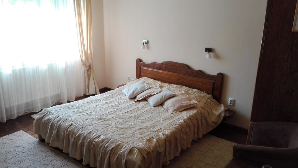 Rîşnov Pension Casa Contelui מראה חיצוני תמונה