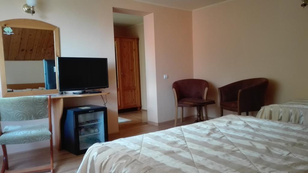 Rîşnov Pension Casa Contelui מראה חיצוני תמונה