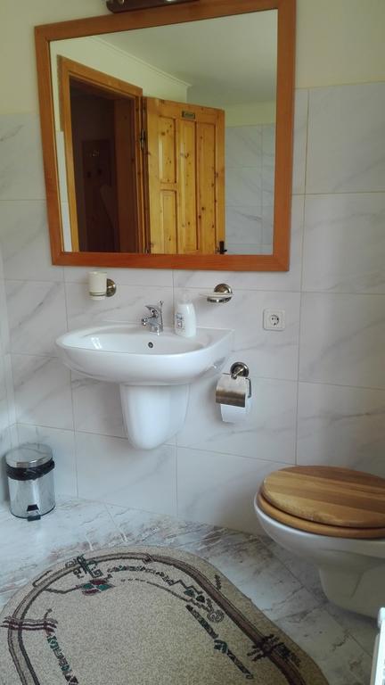 Rîşnov Pension Casa Contelui מראה חיצוני תמונה