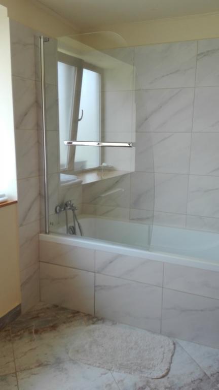 Rîşnov Pension Casa Contelui מראה חיצוני תמונה