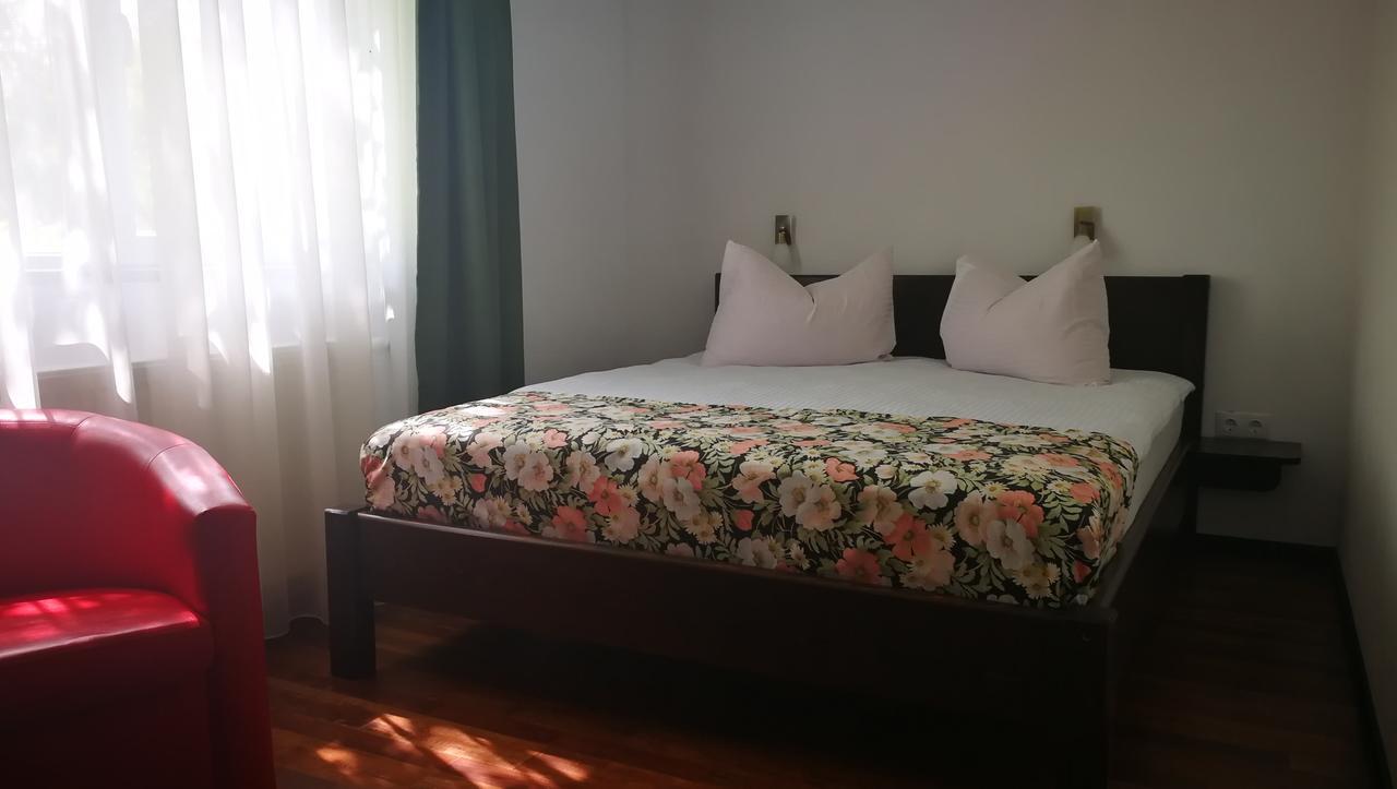 Rîşnov Pension Casa Contelui מראה חיצוני תמונה